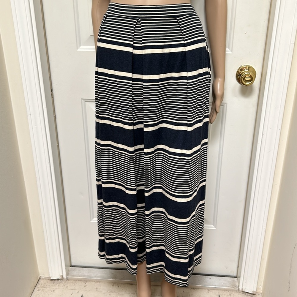 Nadia Tarr Blue & White Striped Skirt Rayon Jersey Knit Pleats Pockets Size L